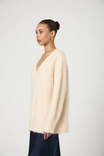 FLUFFY KNIT OVERSIZED SWEATER - Classic Cream