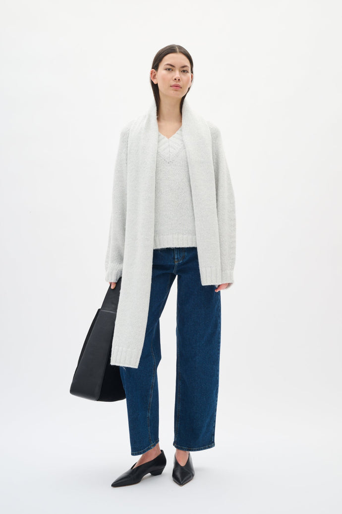 TROA V-NECK SWEATER - Whisper White