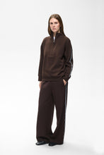 AGGIE VINCENT SWEATSHIRT - Chocolate Brown