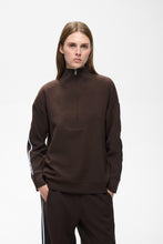 AGGIE VINCENT SWEATSHIRT - Chocolate Brown