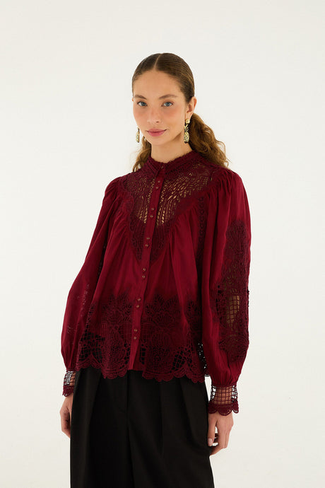 BERRY GARDEN GUIPURE BLOUSE - Burgundy