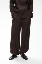 MERYLIW PANT- Chocolate Brown