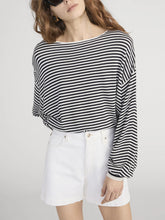 THE STRIPED SLOUCHY SWEATER - Cream Multi