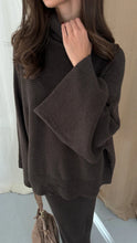 AMELIE SWEATER - Dark Espresso