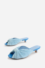 CURFEW KITTEN HEEL - Baby Blue