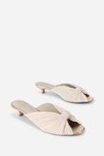 CURFEW KITTEN HEEL - Ivory