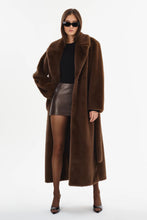DARELLE FAUX FUR MAXI COAT - Walnut