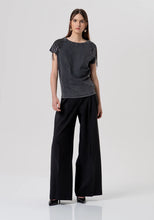 CHAIN DETAIL TEE - Faded Black