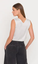 FAWN HAMMERED BLOUSE - White