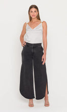 FAWN HAMMERED BLOUSE - White