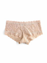 SIGNATURE LACE BOYSHORT - Chai