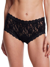 SIGNATURE LACE BOYSHORT - Black