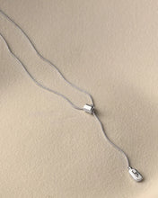 LEON PENDANT NECKLACE