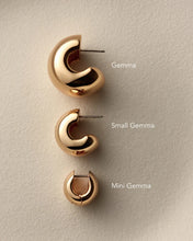 SMAL GEMMA HOOPS - Gold