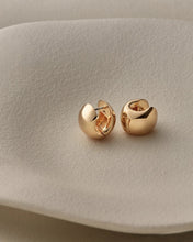 MINI GEMMA HOOPS - Gold