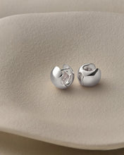 MINI GEMMA HOOPS - Silver