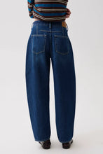 SACHA BARREL - nile
