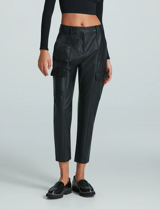 FAUX LEATHER 7/8 UTILITY TROUSER - Black