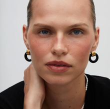 LUMA KNOT EARRINGS - Gold/Black Onyx