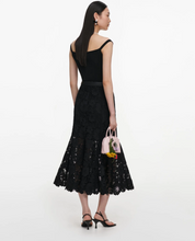 BLACK LACE MIDI SKIRT