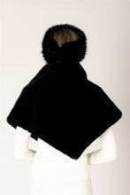 FAUX FUR TRIANGLE SCARF - Black