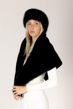 FAUX FUR TRIANGLE SCARF - Black