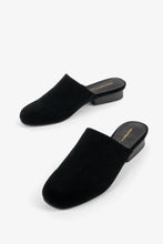 TOUCH SLIP ON - Black