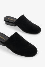 TOUCH SLIP ON - Black