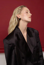 BEVERLY EARRING - Black Gold