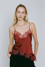 PRIZE EARRINGS - Burgundy/Gold