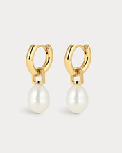 WHITE PEARL AMALFI HUGGIES - Gold