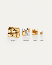 SMALL WOVEN SQUARE EARRINGS - Gold
