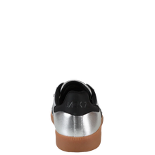 CLOUD NM SNEAKER - Silver/Black