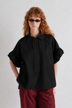 FLOUNCE SLEEVE SHIRT - Black