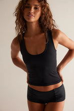 CLEAN LINES MUSCLE CAMI - Black