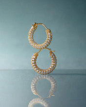 PAVE AMALFI HUGGIES - Gold