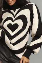 HEART GRADIENT KNIT SWEATER