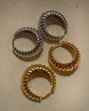 RIDGED MARBELLA HOOPS - Silver